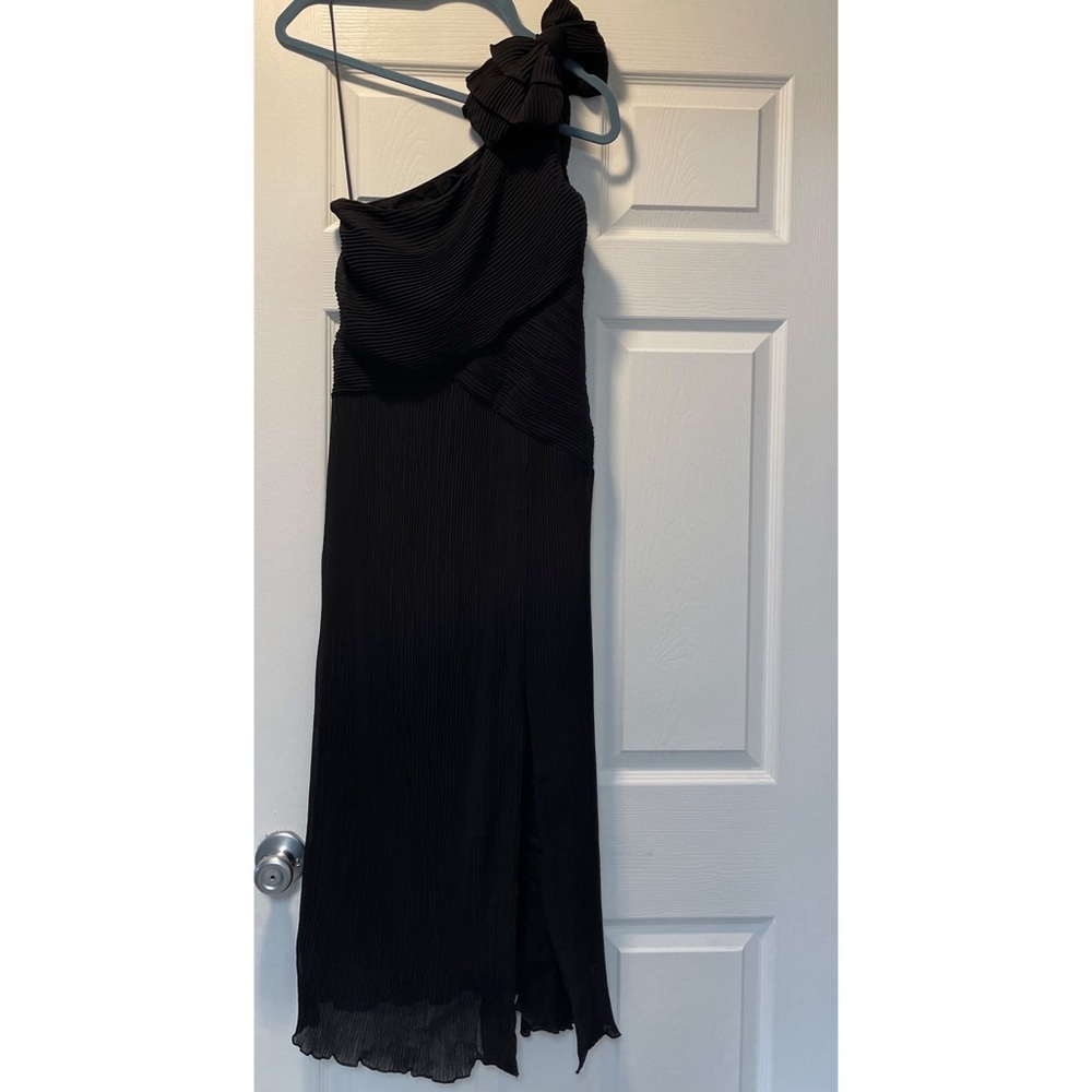 By Anthropologie Pleated One-Shoulder
Dress - Picture 6 of 13